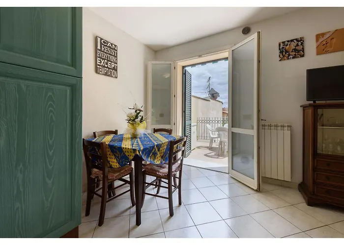 דירה Golden Luxe - Sea Air House לידו די קאמאיורה