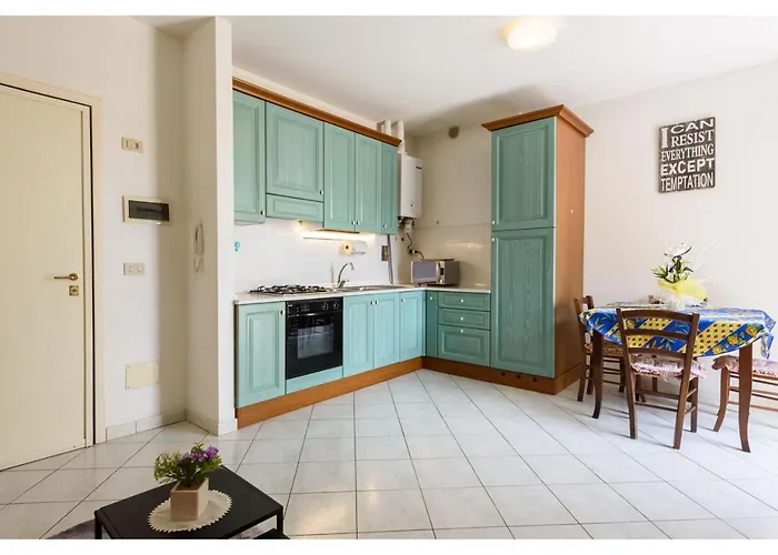 Golden Luxe - Sea Air House דירה